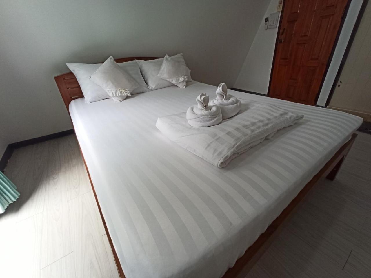 Rainbow House Resort 캄팽 펫 객실 사진